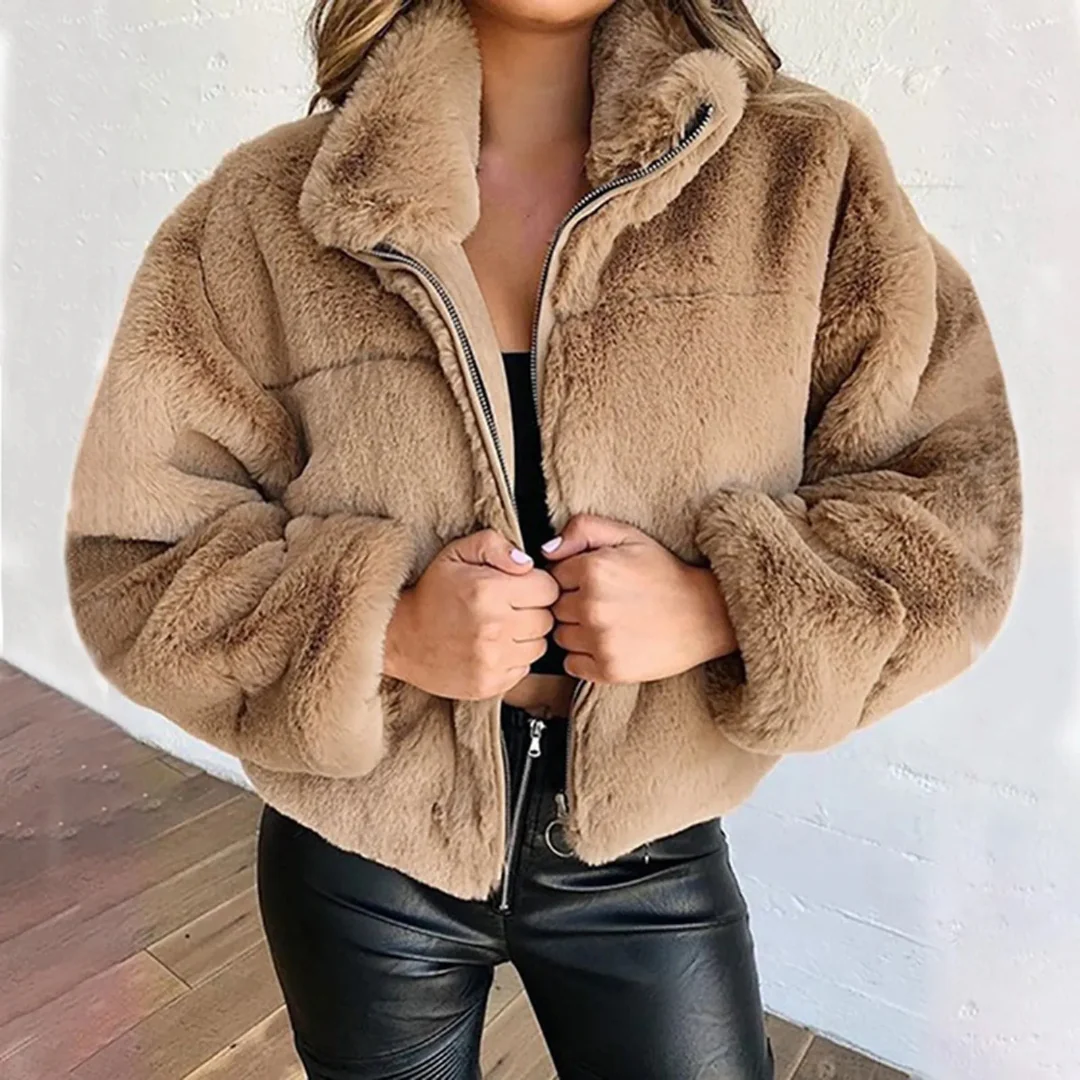 Ceylan Women¡¯s Cropped Faux Fur Zip-Up Jacket - Image 6