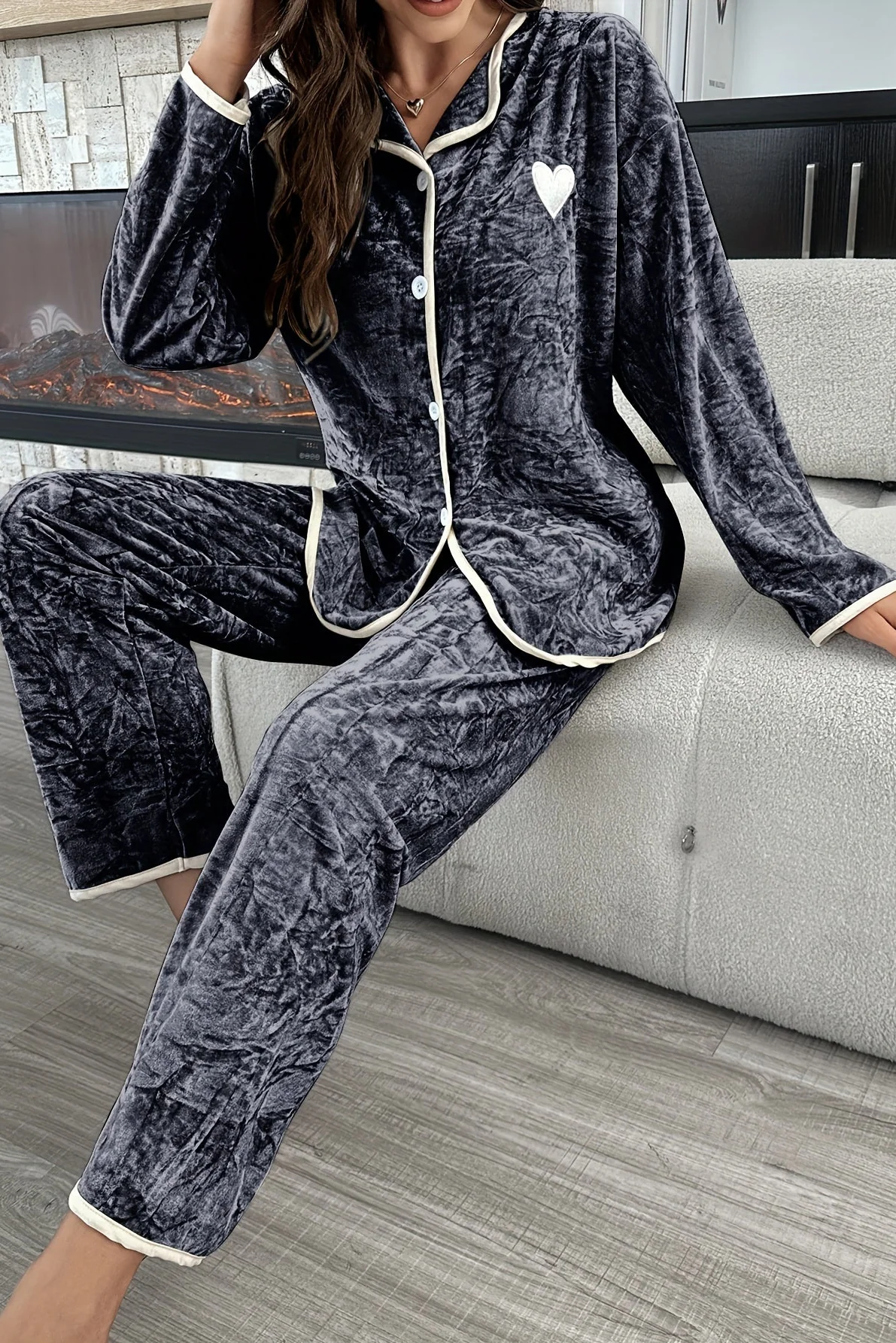 Ceylan Women’s Crushed Velvet Pajama Set Contrast Piping - Image 4