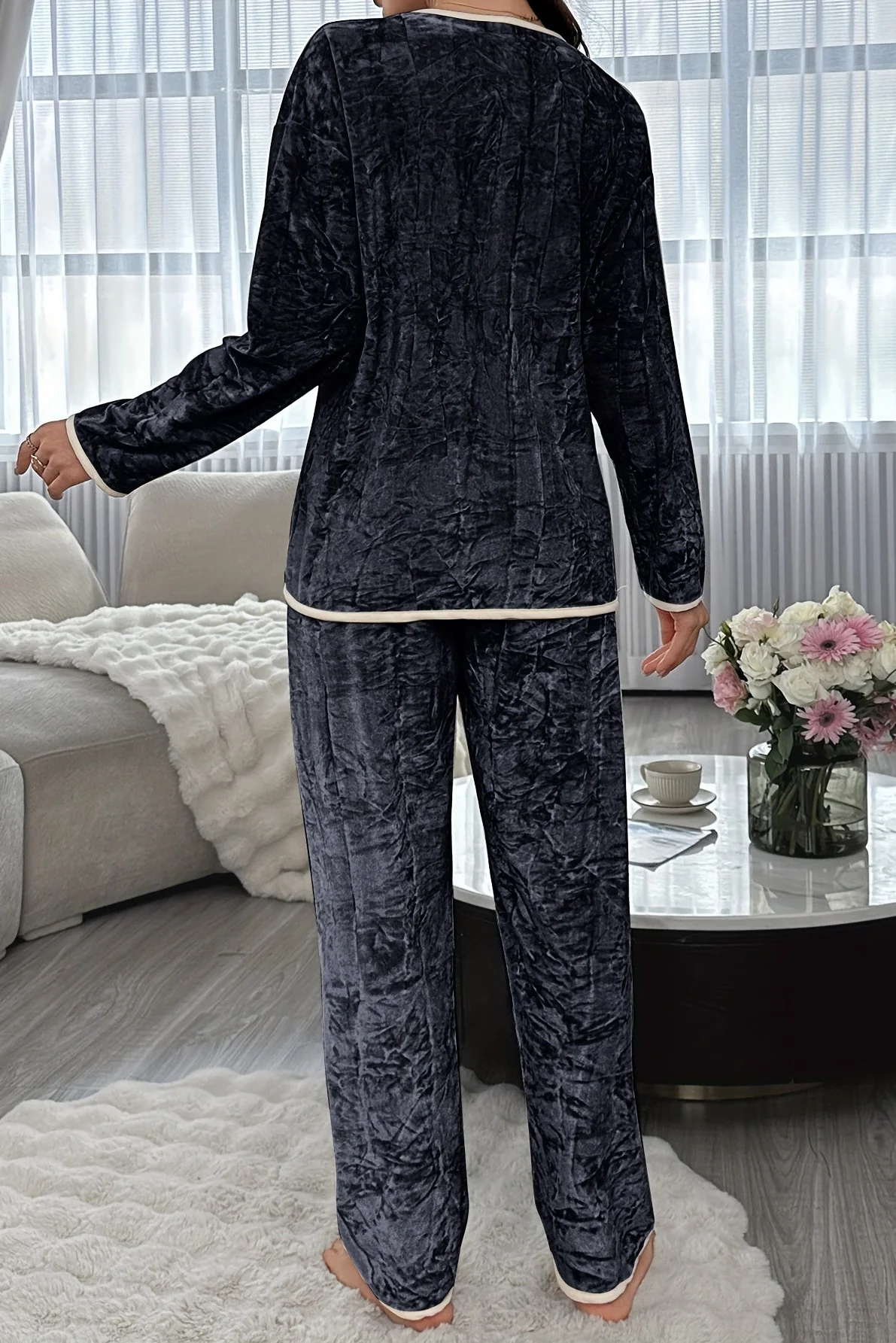 Ceylan Women’s Crushed Velvet Pajama Set Contrast Piping - Image 5