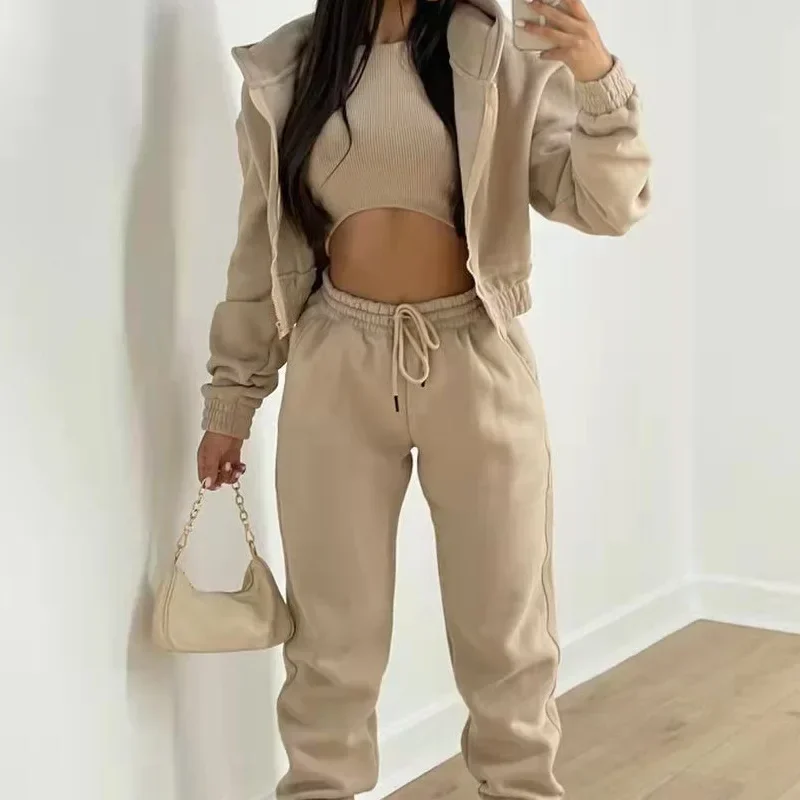 Ceylan Women’s Fitted 2-Piece Hoodie & Jogger Tracksuit - Image 3