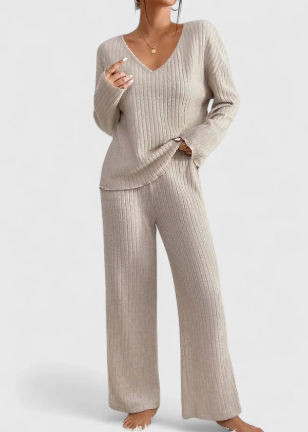 Ceylan Women’s Ribbed Knit Lounge Set V-Neck Wide Leg Fit - Image 3