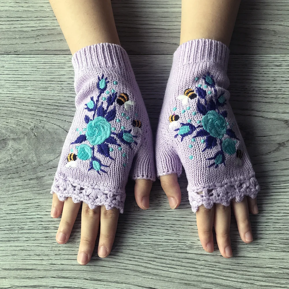 Ceylan Women's Floral Embroidered Fingerless Knit Gloves - Image 5